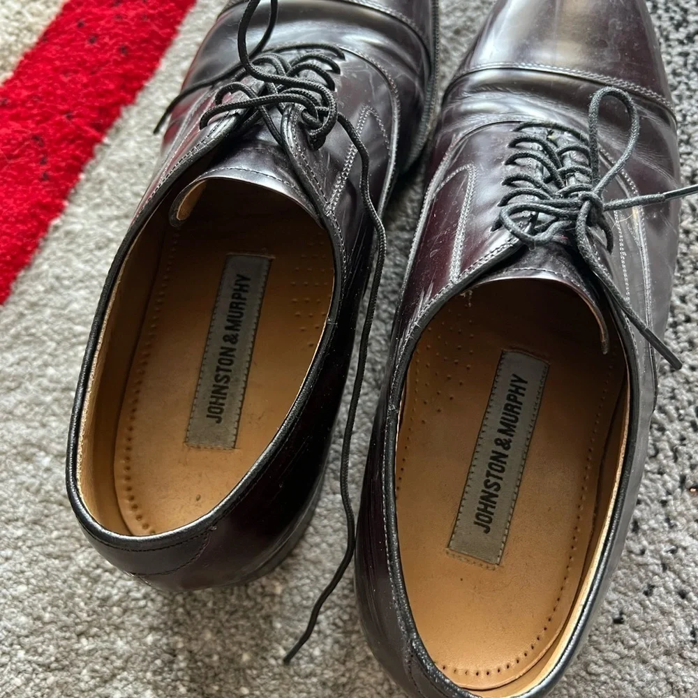 Johnston & Murphy Shiny Leather Upper Oxford Dress Shoes